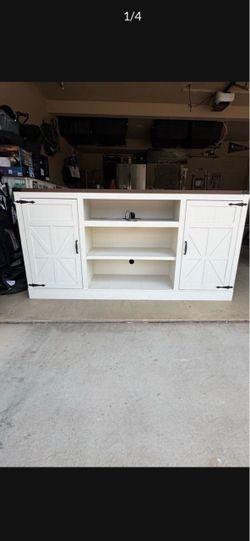 Entertainment Center Farmhouse