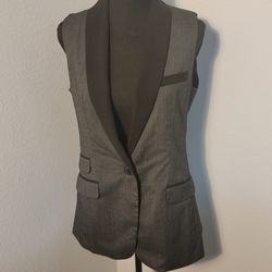 Charlotte Russe Size Large Gray And Black Women's Vest