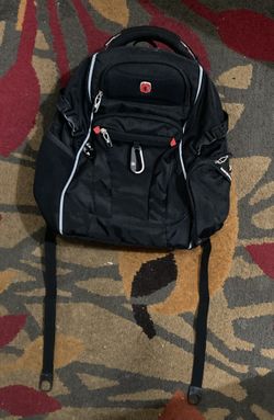 SWISSGEAR 6752 ScanSmart Laptop Backpack