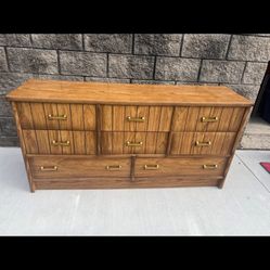 vintage 8 drawer dresser 