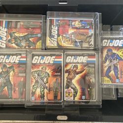 Collector seeking vintage old GI Joe toys dolls and action figures accessories 1960s 70s 80s g.i. Joes toy figure collector 