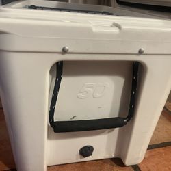 Yeti 50quart Cooler 