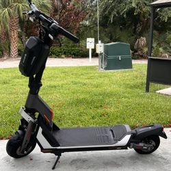 Segway Super Scooter GT1