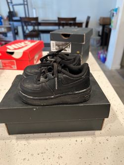 Black kids shoes 5c