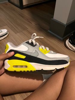 Nike Air Max 90 Sneakers