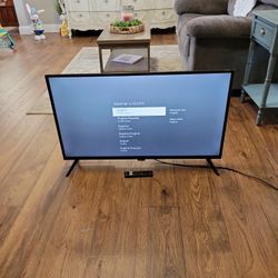 Insignia 39 inch Smart TV (Amazon Fire)