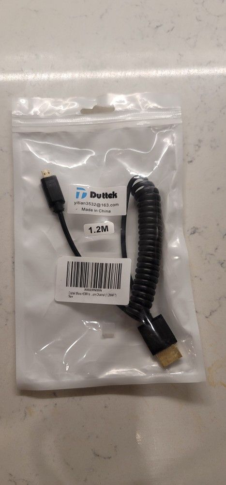 Micro HDMI to HDMI (male) 1.2M coiled cable
