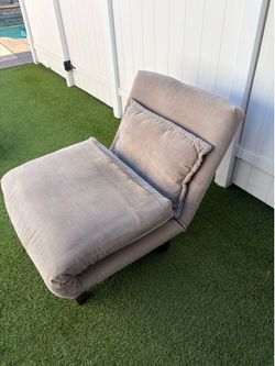 Adjustable Chaise Lounge Chair