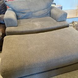 Cozy Oversized Chair and Ottoman 