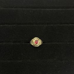 10 Kt Gold Graduation Ring 