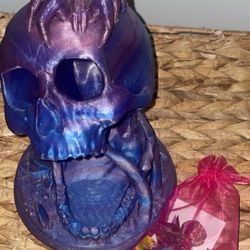 New Purple Skull Dice Tower And DND Dice Set