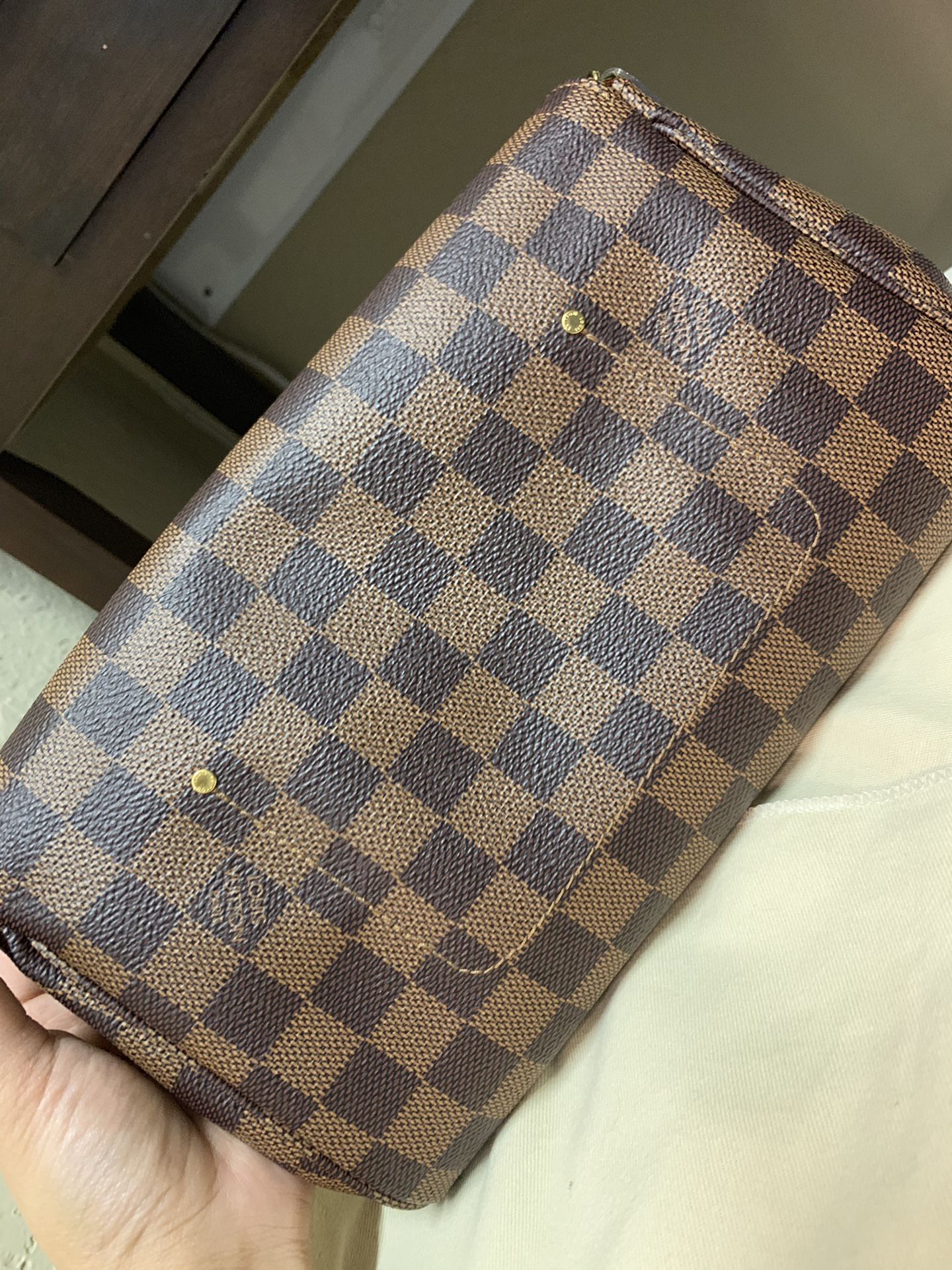 Louis Vuitton Favorite MM Like new for Sale in Seagoville, TX - OfferUp