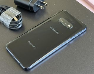 Samsung Galaxy S10e Unlocked 64GB, Excellent Condition 