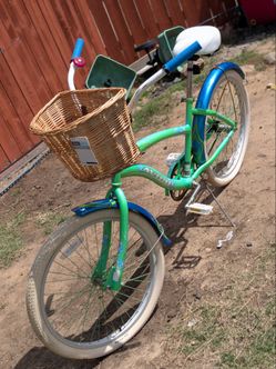 Avigo Maui Miss (bicycle)