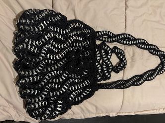 Black can tap yarn bag