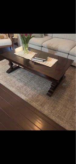 Beautiful Coffee Table - Purchased at Pier 1