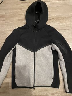 Nike Tech Size S Fits a M Black And Grey