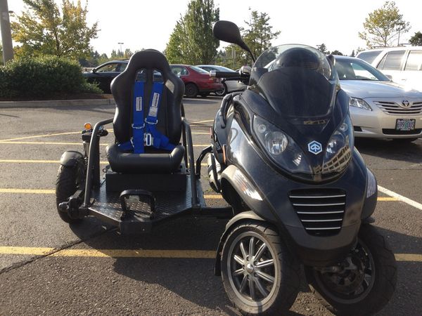 scooter piaggio mp3 custom sidecar for Sale in Portland 