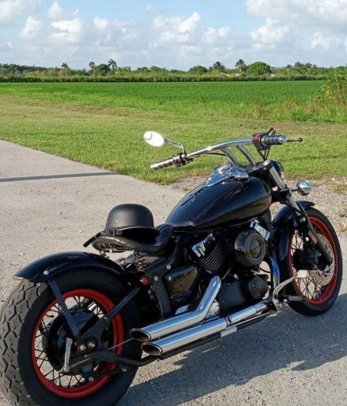 *Very Low Miles*  2005 Yamaha V Star 650 Custom Bobber Motorcycle