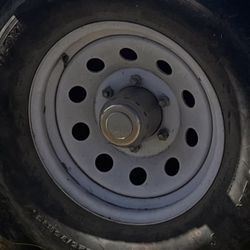 (4) 225/75/15 Trailer Tires On 6 Lug Wheels $199 Good For Spares /firm On $199 