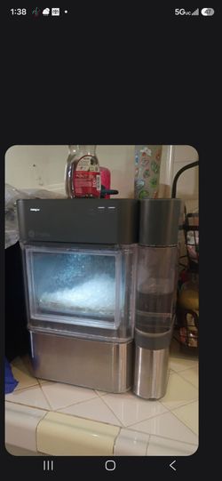LG profile nugget ice maker  working good