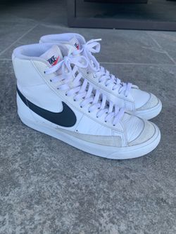 Used - Boys Size 5.5 Nike Blazer Mid 77 Vintage White