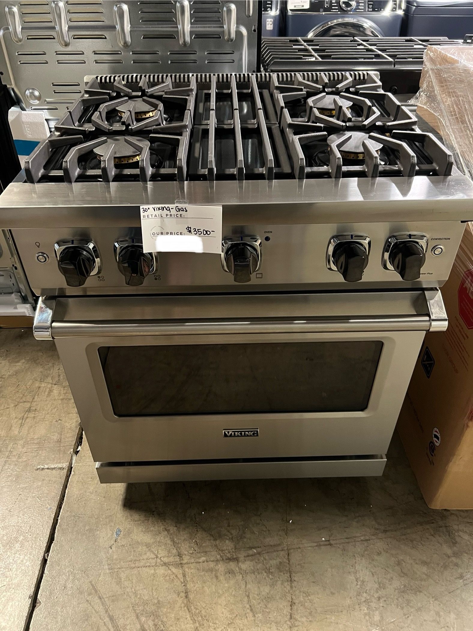 BRAND NEW Open Box Vgr5304bss  “30” VIKING GAS RANGE FOR SALE OPEN  BOX 