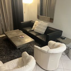 Couch/Chairs/End Table