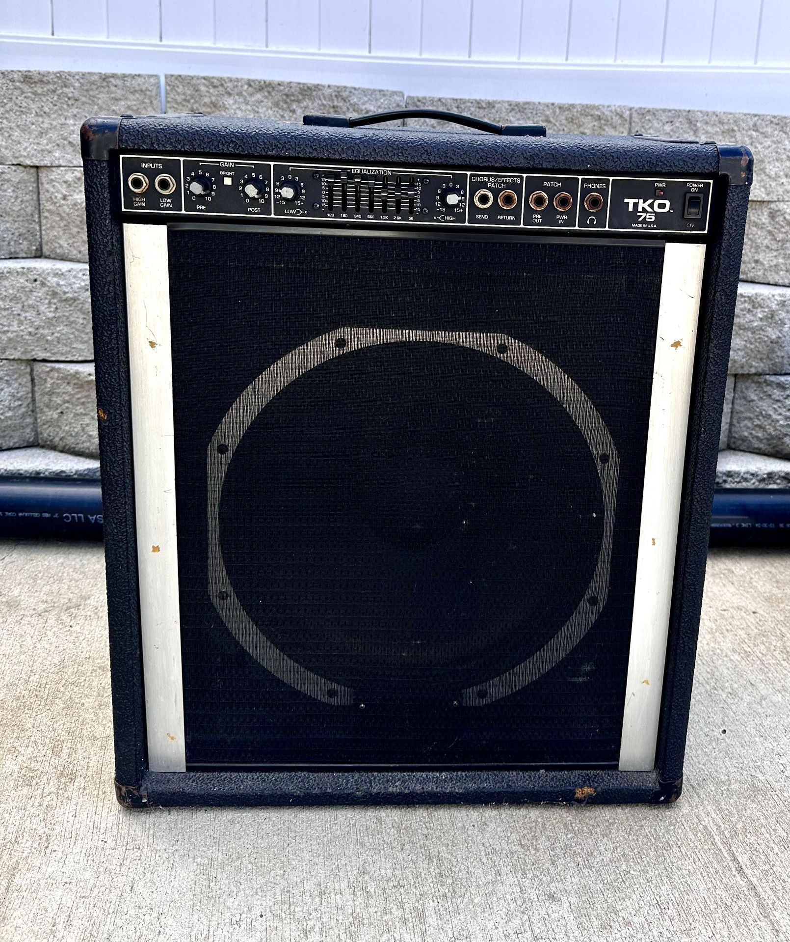 Peavey TKO 75 Solid State 75-Watt 1x15 Bass Combo