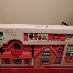 New You And Me Family Cottage Dollhouse 