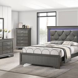 4 Pc Queen Bedroom Set