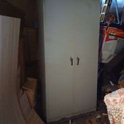 Cabinate With Shelvinggood Condition Works Great  45.00 Make. Offer