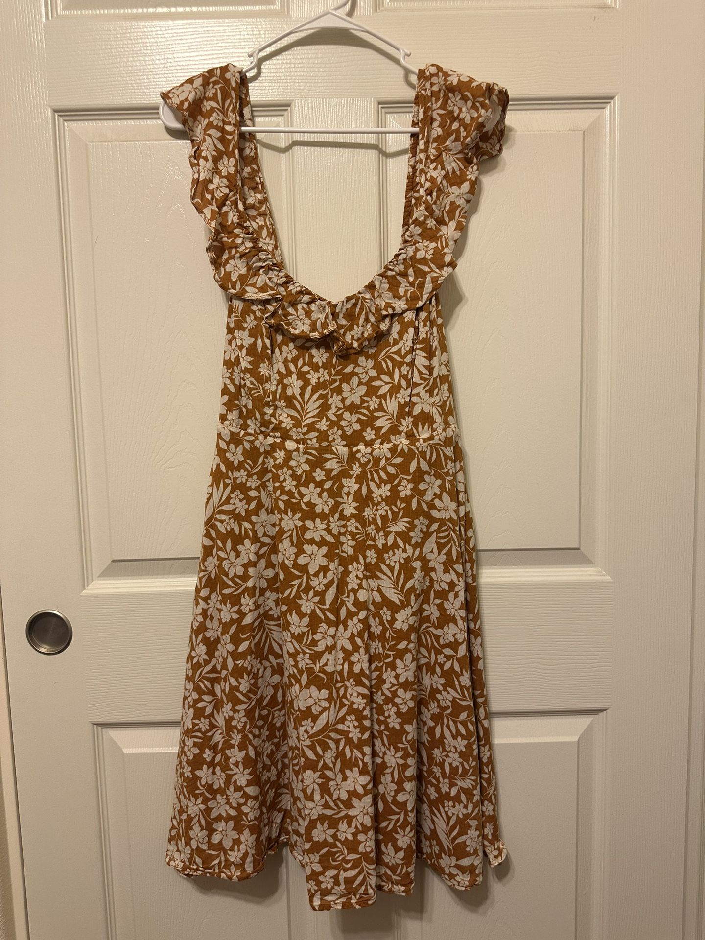 Old Navy Brown and Cream Ruched Sundress
