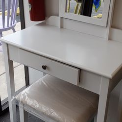 Small Vanity