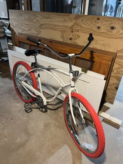 VINTAGE WHITE SCHWINN CRUISER COASTER BRAKE SINGLE SPEED BIKE 1980 s