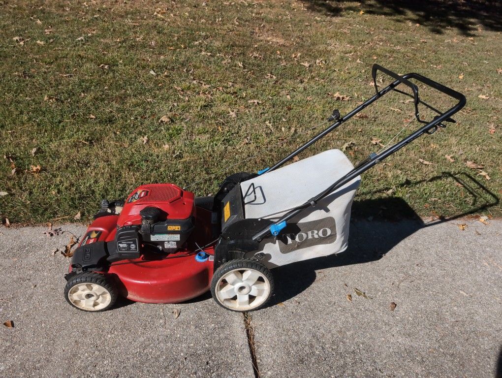 Toro Self Propelled Mulching Mower w/Bagger and Side Chute