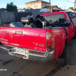 2006 Toyota Tacoma Prerunner For Parts 