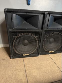 Yamaha 4 DJ speakers 100 each or best offer