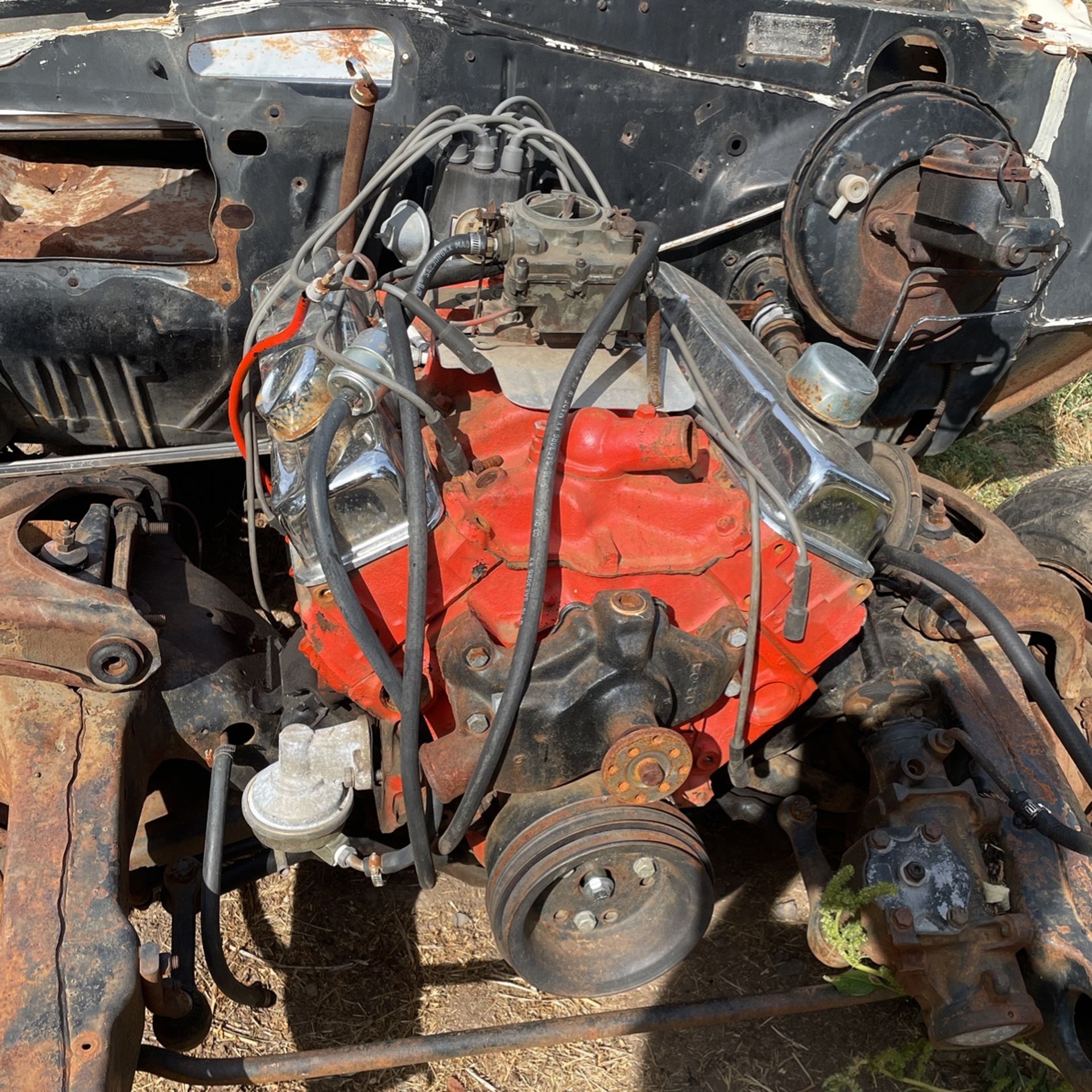 Chevy 305 Engine