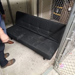 Black Futon