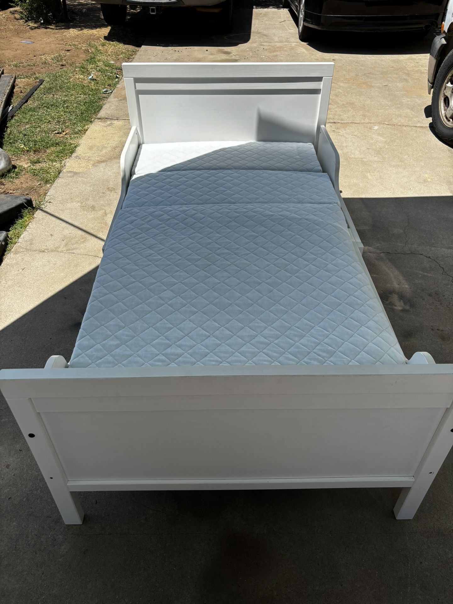 Twin Bed