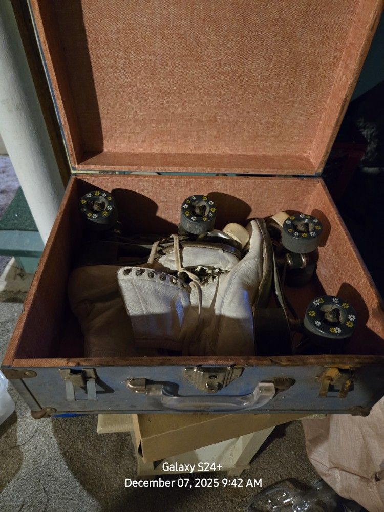 Antique Roller Skates ⛸️ 🛼 Womens White Size 9 Boys 👦 4