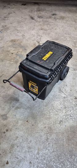 DEWALT Rolling Tool Box on Wheels