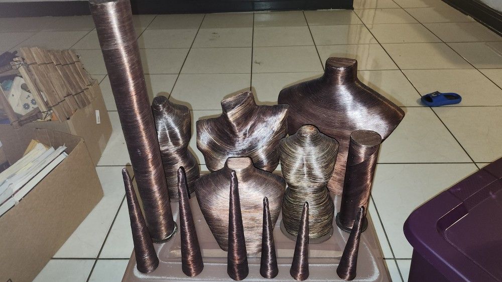 Unique Jewelry Displays