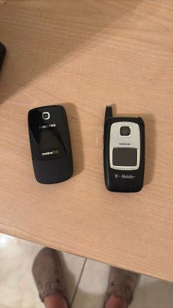 Nokia And Samsung Flip Phones