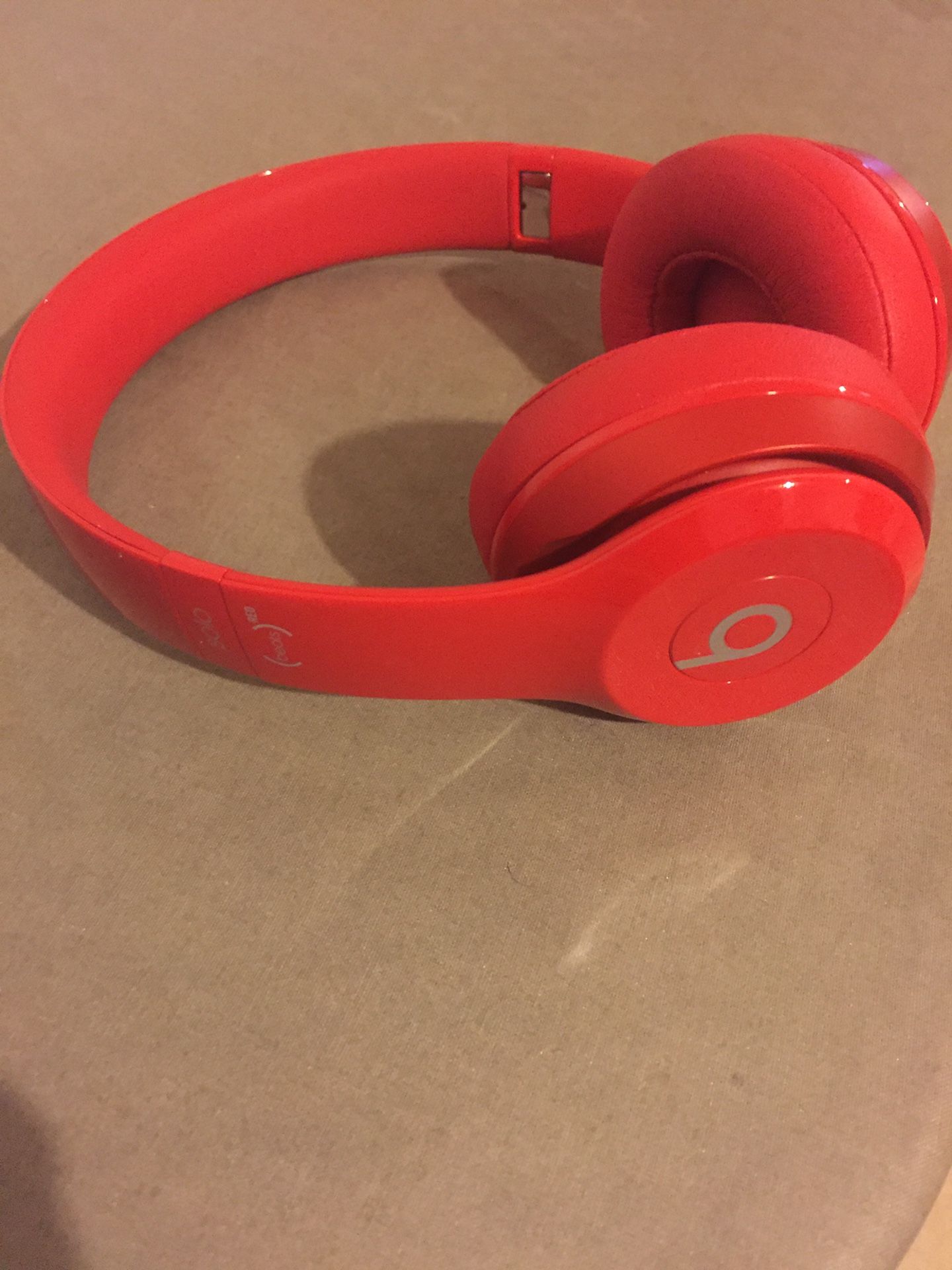 Beats solo 2 red wired