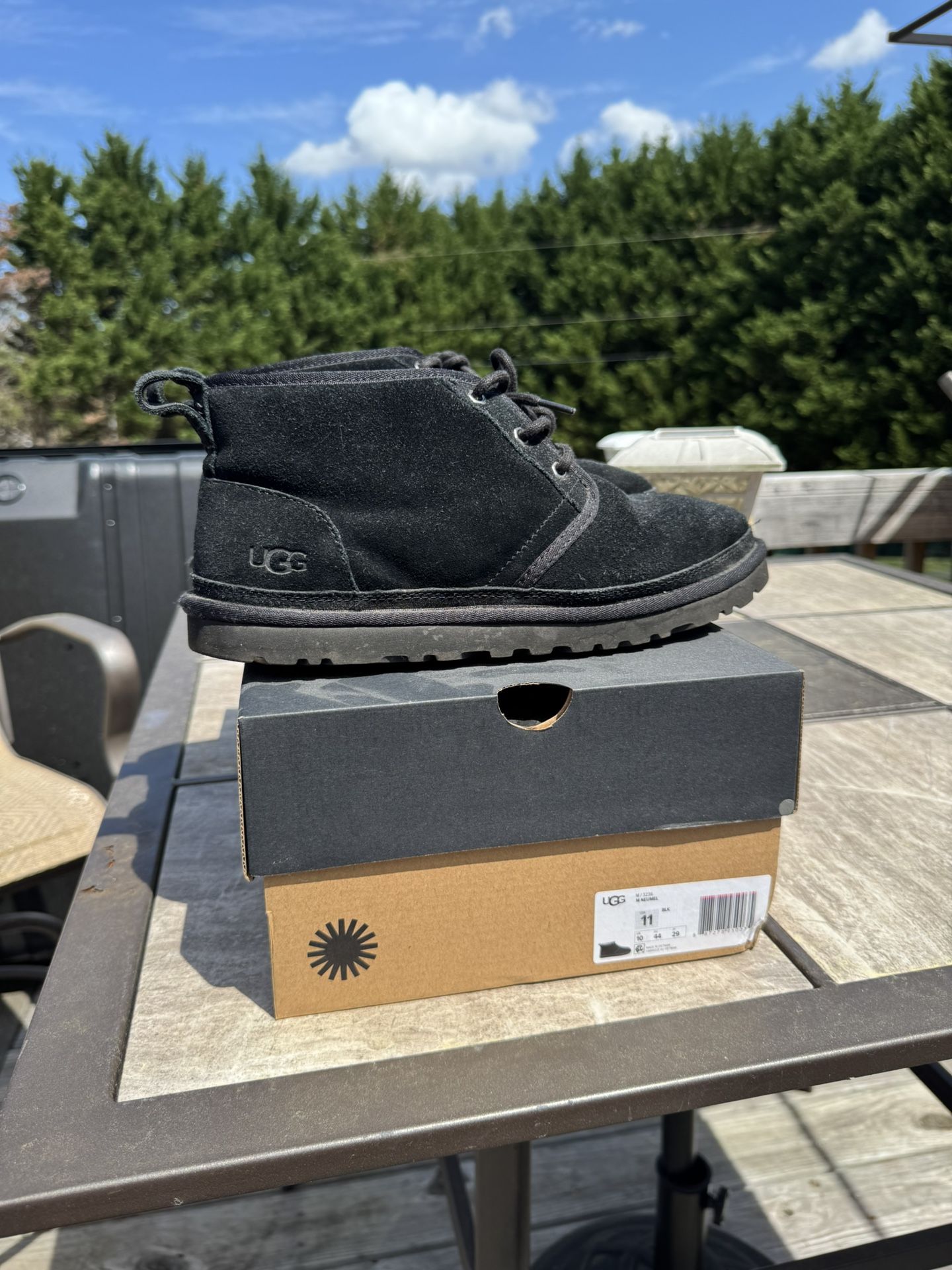 Size 10 Men’s Uggs