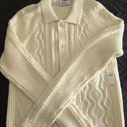 OLD NAVY Cardigan Size Small Never Worn  $20  Obo