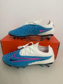 Nike Phantom 5 Elite SG soccer cleats