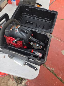 Craftsman Gas Chainsaw with Carrying Case